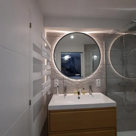 Luxe Port Nature 2 公寓