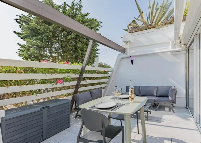 Luxe Port Nature 2 Апартаменты *